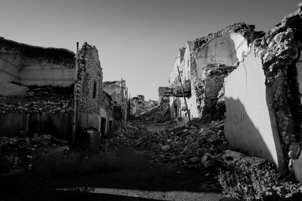 Ein Bild von zerstörten Gebäuden. Sinnbildlich für den Fall Matthäi.